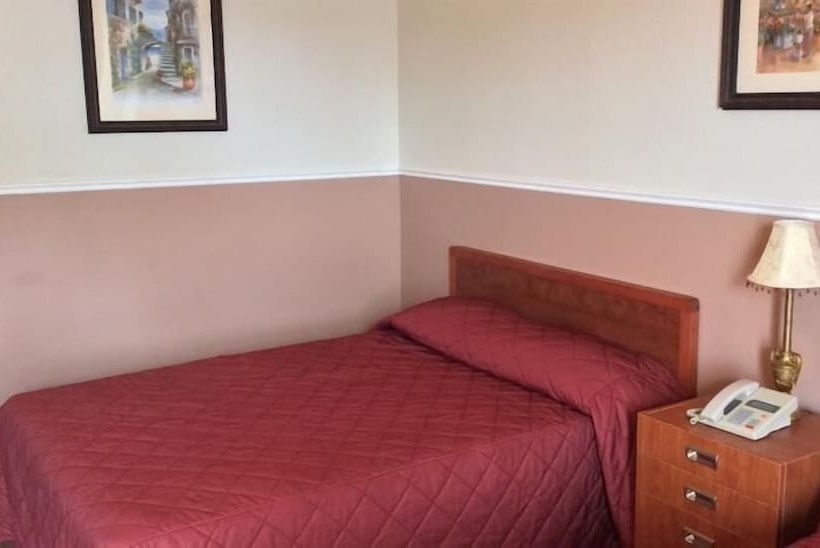 Номер Стандарт, Auberge Du Lac Beauchamp