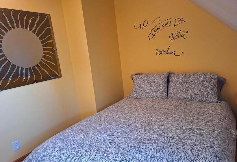 Номер Стандарт Совместная Ванная, Auberge Le P Tit Bonheur   Hostel