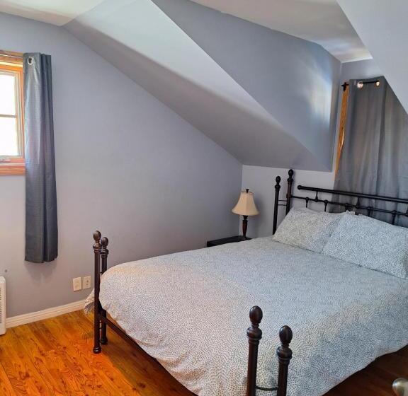 דירת חדר נוף לגינה, Auberge Le P Tit Bonheur   Hostel