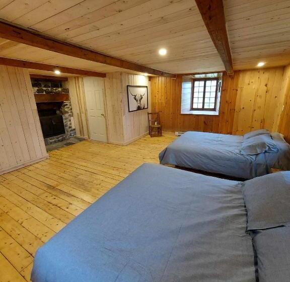 חדר דלוקס, Auberge Le P Tit Bonheur   Hostel