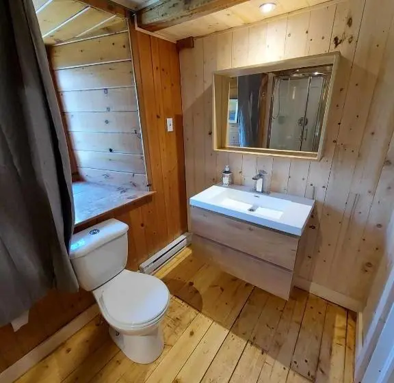 デラックスルーム, Auberge Le P Tit Bonheur   Hostel