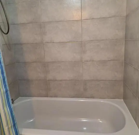 ファミリールーム, Auberge Le P Tit Bonheur   Hostel