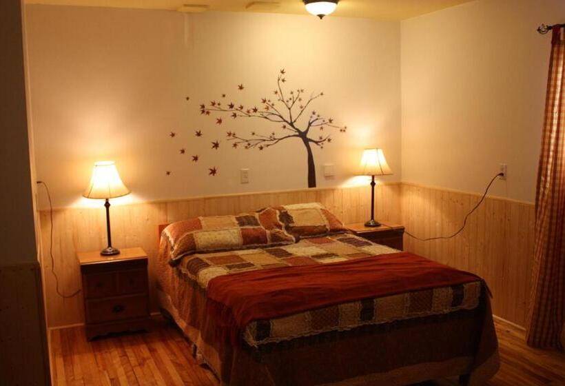 Номер Стандарт, Auberge Le P Tit Bonheur   Hostel