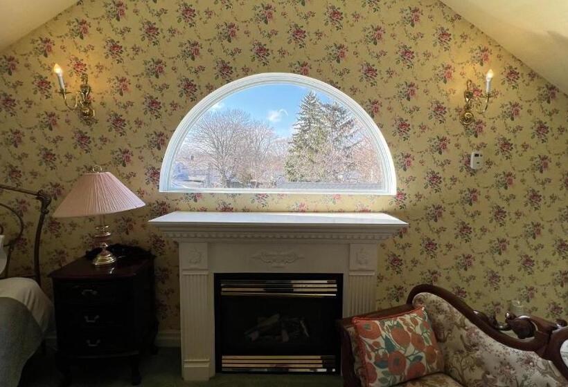 اتاق لوکس با تخت بزرگ, Bedham Hall B&b