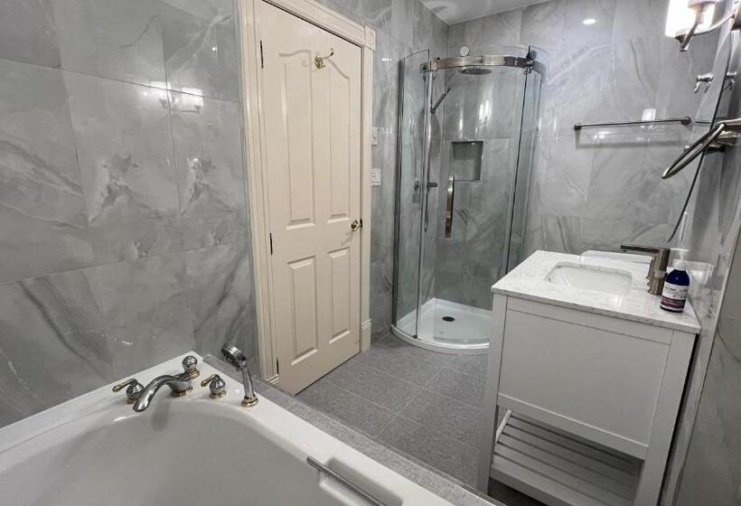 اتاق استاندارد با تخت بزرگ, Bedham Hall B&b