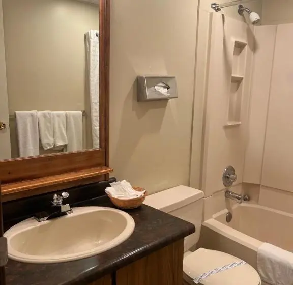 Standard Kolmen Hengen Huone, Capri Motor Inn