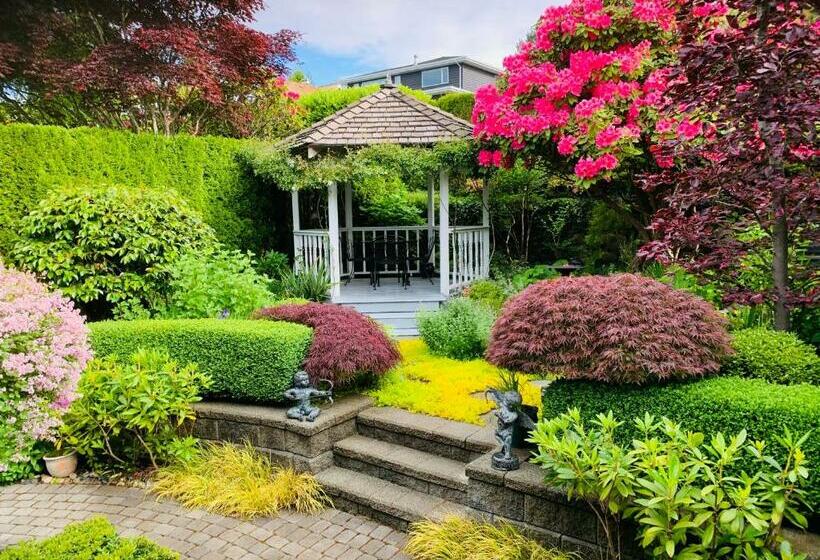 Люкс Вид на Море, Crystal S View Bed & Breakfast