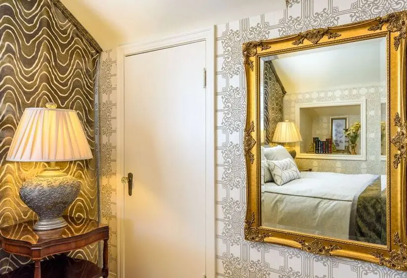 سوییت با چشم‌انداز دریا, Crystal S View Bed & Breakfast