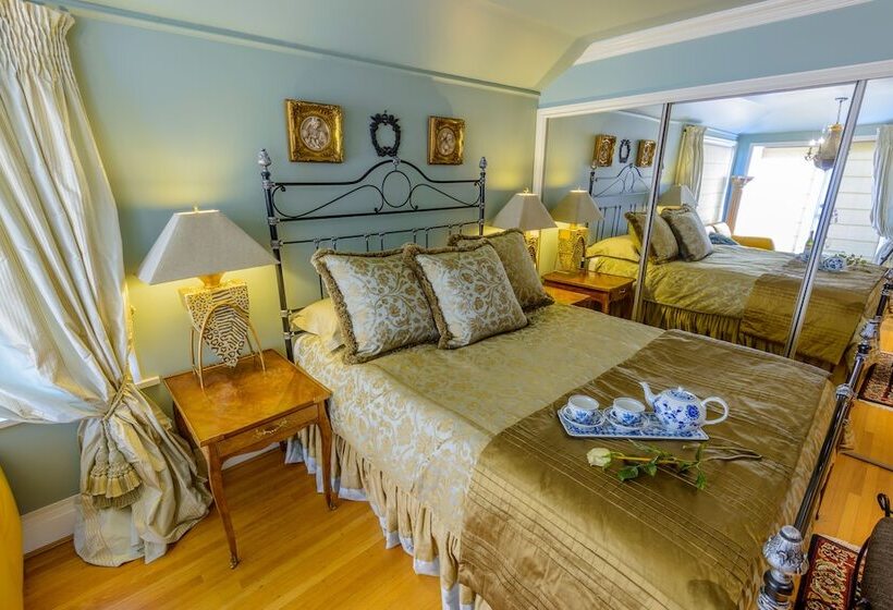 Люкс Повышенной Комфортности, Crystal S View Bed & Breakfast