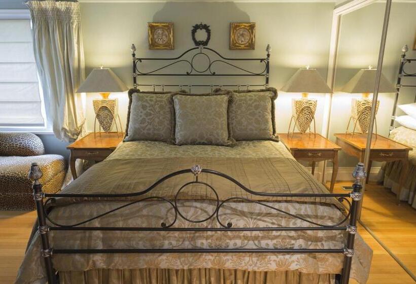 オーシャンビューデラックススイート, Crystal S View Bed & Breakfast