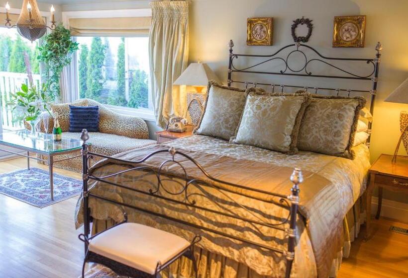 オーシャンビューデラックススイート, Crystal S View Bed & Breakfast