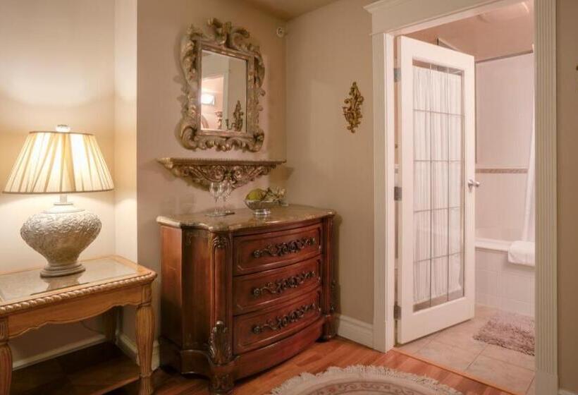 デラックススイート, Crystal S View Bed & Breakfast