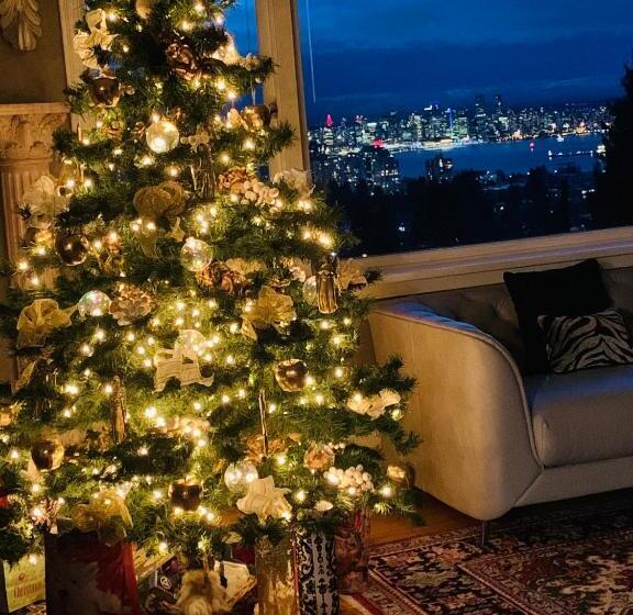 Люкс Deluxe Вид на Море, Crystal S View Bed & Breakfast