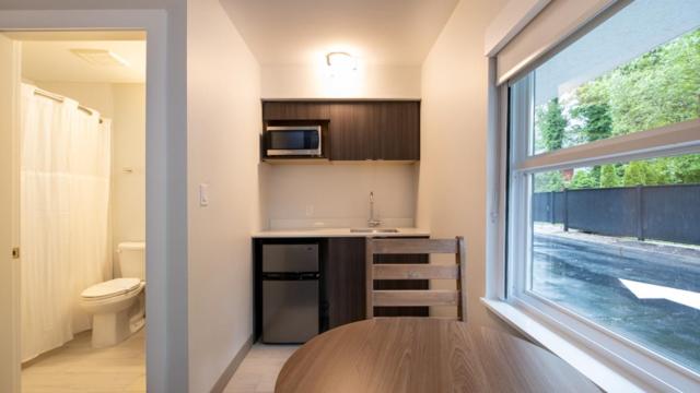 Люкс, George Point Inn