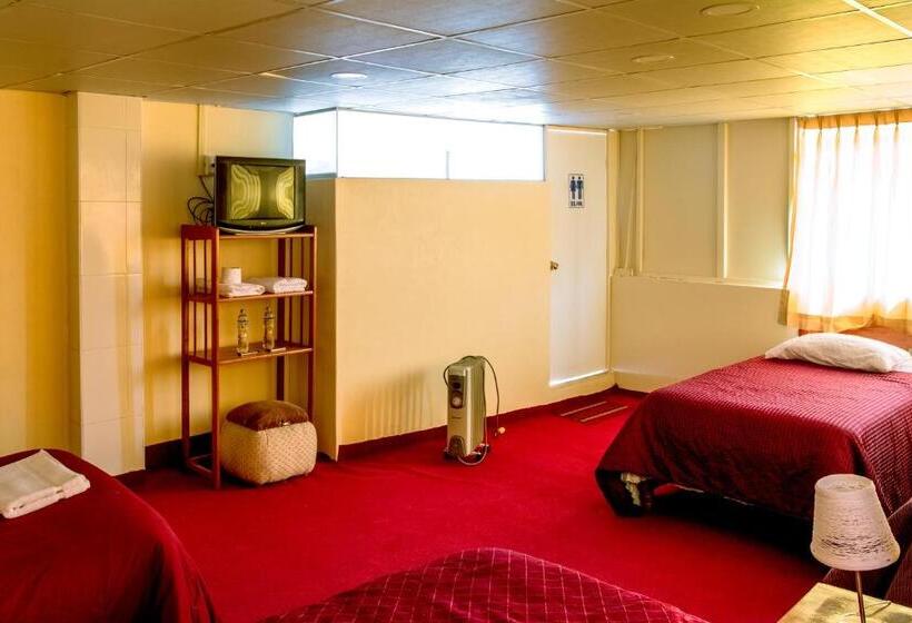 Четырехместный Номер Стандарт, Hostal Virgen De Las Nieves Ii