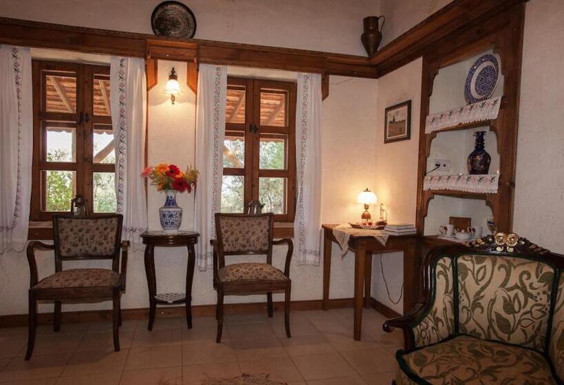 جناح سوبيريور, Hoyran Wedre Country Houses