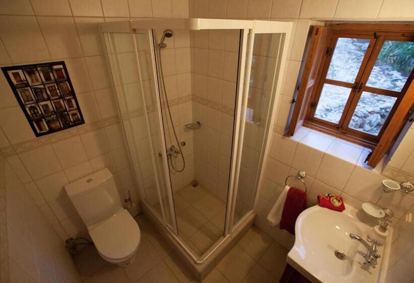 إستوديو قياسى, Hoyran Wedre Country Houses