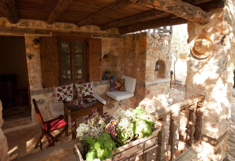 جناح جونيور, Hoyran Wedre Country Houses