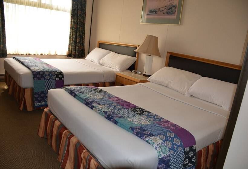 غرفه قياسيه سريرين مزدوجين, Kc's Country Inn