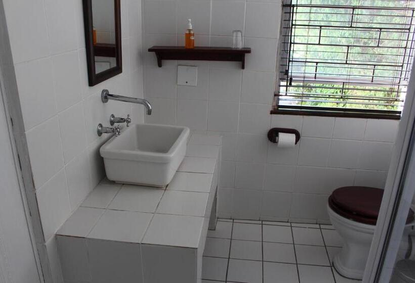 اتاق استاندارد یک نفره, Knysna Manor House