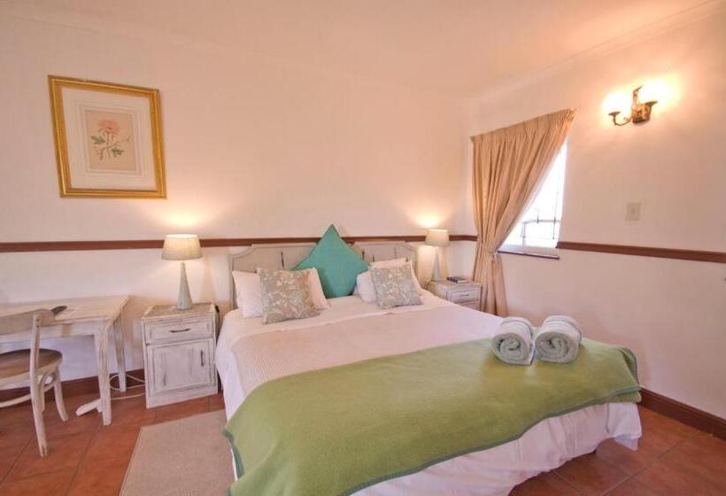 اتاق استاندارد چهار تخته, Knysna Manor House
