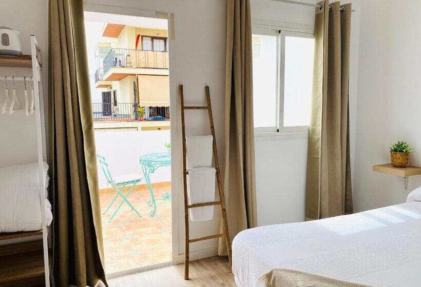 اتاق استاندارد با سرویس بهداشتی مشترک, La Bartola Guesthouse