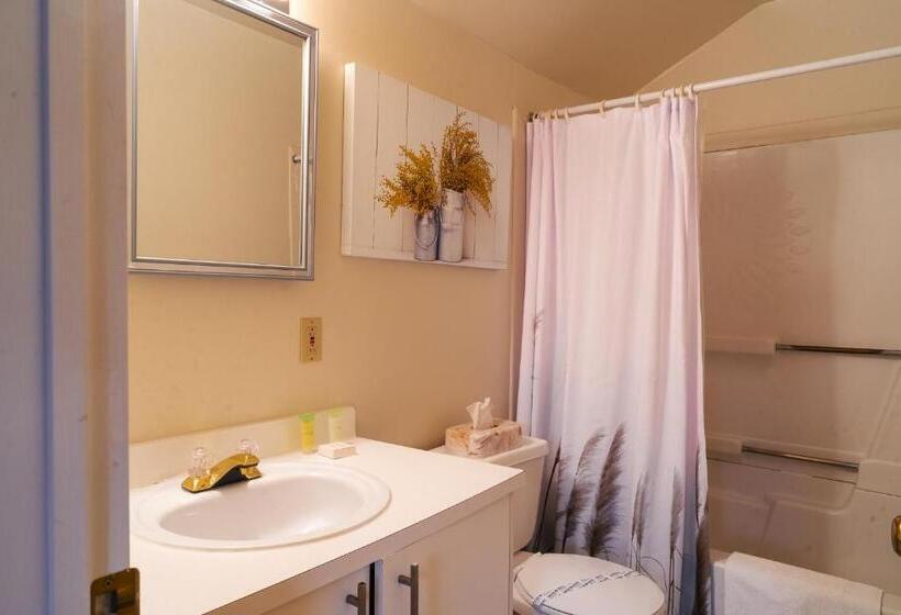 Апартаменты 3 Спальни, Mont Blanc Hôtel & Condos