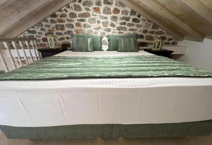 Люкс, Portadelmare Deluxe Suites