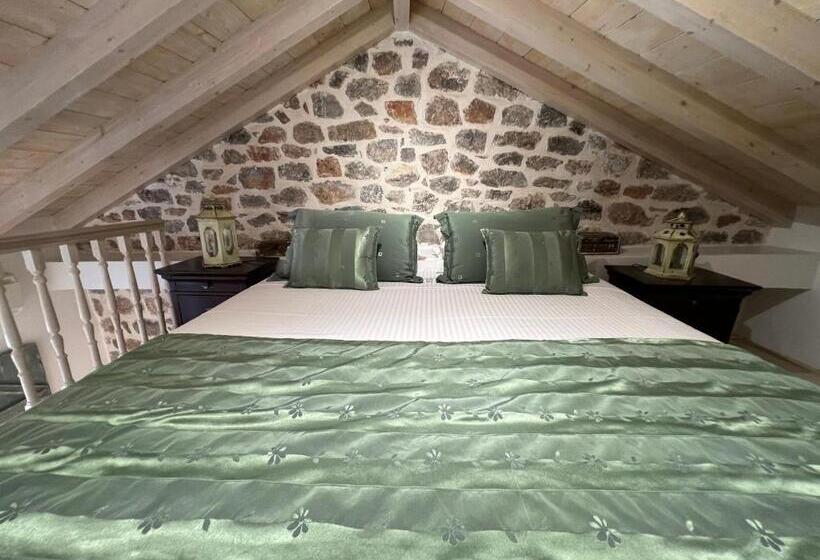 Люкс, Portadelmare Deluxe Suites