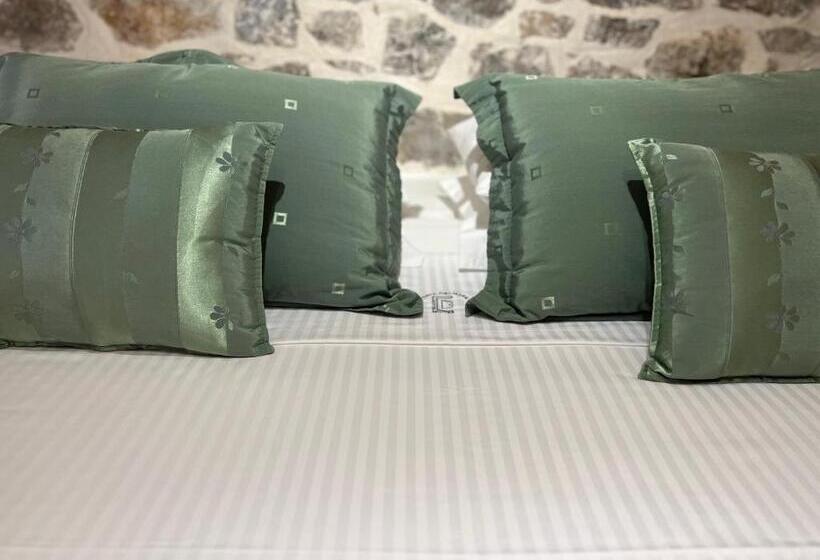 Люкс, Portadelmare Deluxe Suites