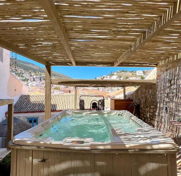 Люкс, Portadelmare Deluxe Suites