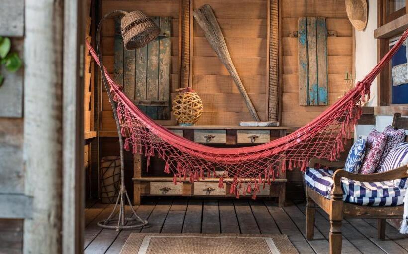 オーシャンビュースタンダードルームバルコニー付き, Pousada Enseada Das Garças