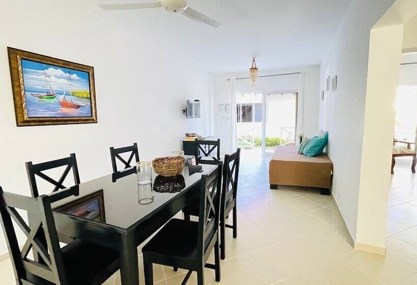 آپارتمان 2 خوابه, Solaz Boutique