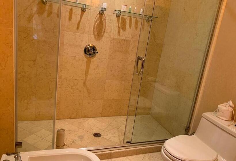 سوییت, Terelj Hotel & Spa