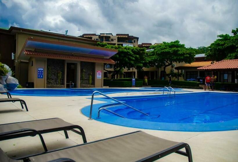 فيلا سوبيريور غرفة نوم واحدة, & Villas Huetares