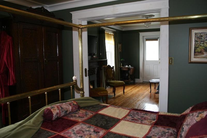 סוויטה עם ג'קוזי, Wakamow Heights Bed And Breakfast