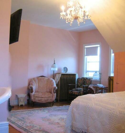 סוויטה עם ג'קוזי, Wakamow Heights Bed And Breakfast