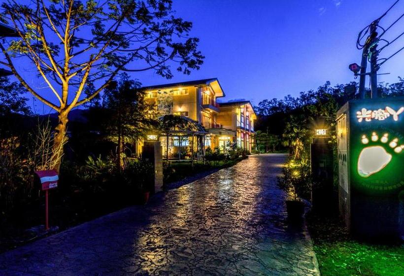 اتاق استاندارد با بالکن, 光腳丫宜蘭民宿