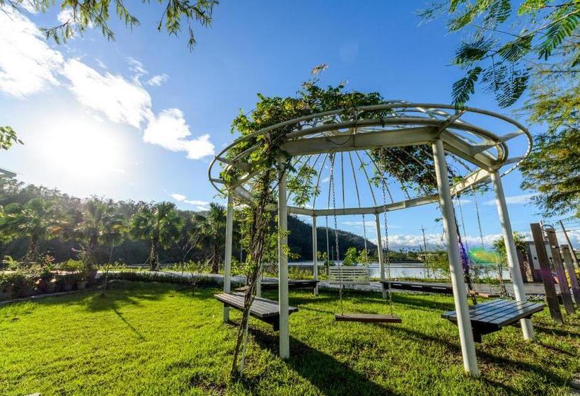 اتاق استاندارد چهارنفره با بالکن, 光腳丫宜蘭民宿