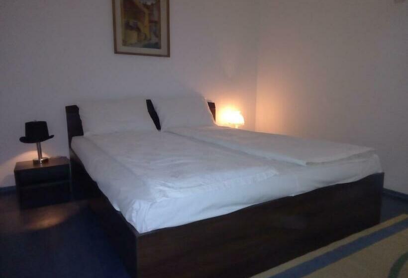 اتاق استاندارد با تخت بزرگ, Reben Haus