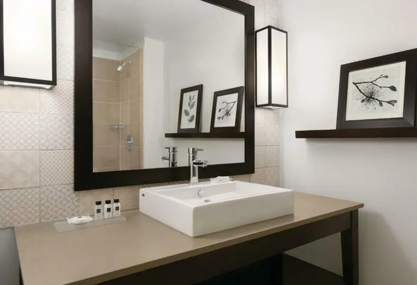 Standard-huone King-vuode, Country Inn & Suites By Radisson, Belleville, On