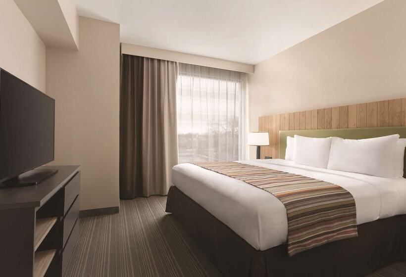 Люкс, Country Inn & Suites By Radisson, Belleville, On