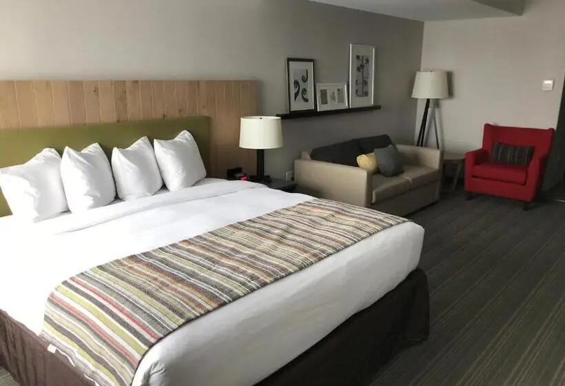 Sviitti King-vuode, Country Inn & Suites By Radisson, Belleville, On