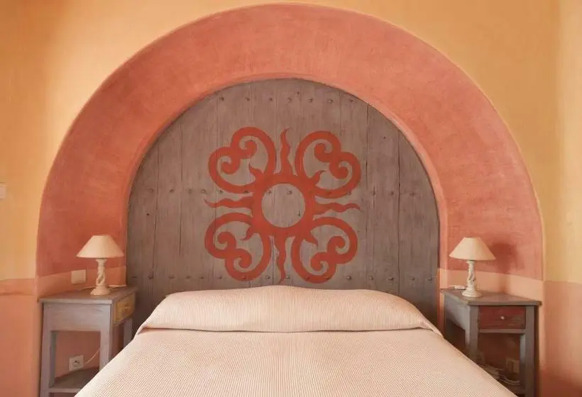 Comfort room with garden view, Domaine De Caranella