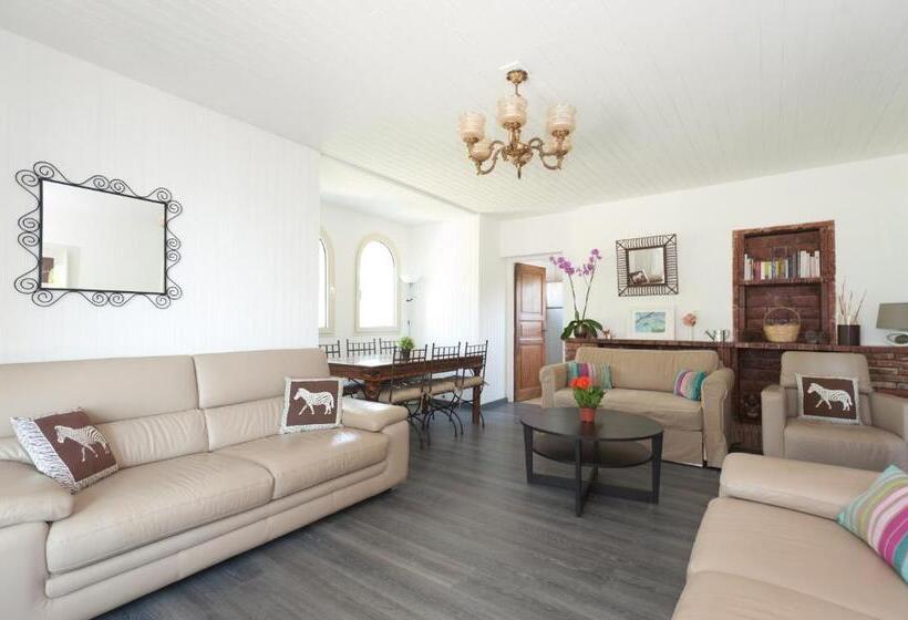 ‫فيلا غرفة نوم واحدة, Domaine De Caranella