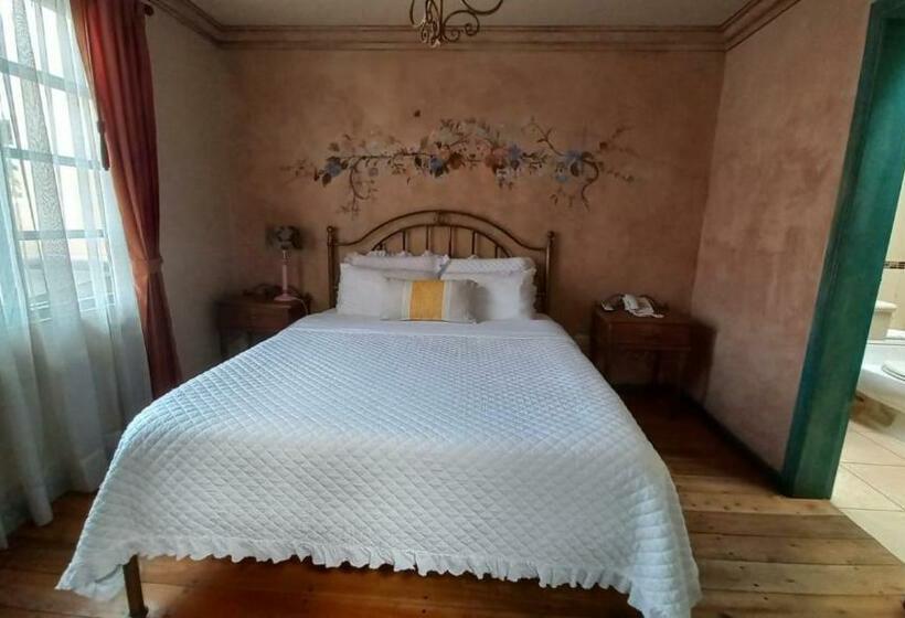 סוויטה, Ines Maria