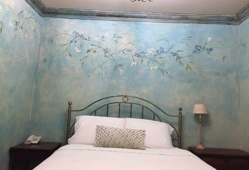 חדר סטנדרט, Ines Maria