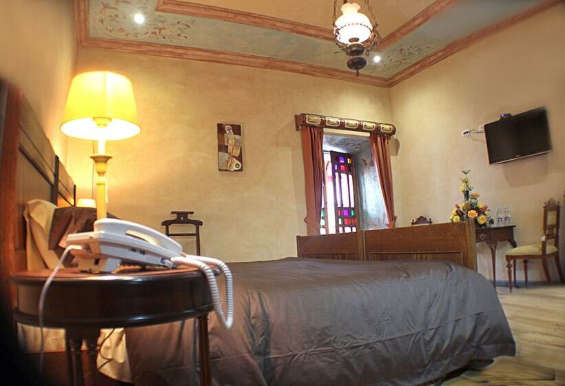 סוויטה, Ines Maria