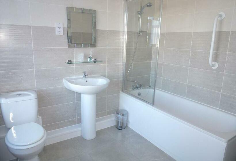 Quarto Familiar, Orrell Park