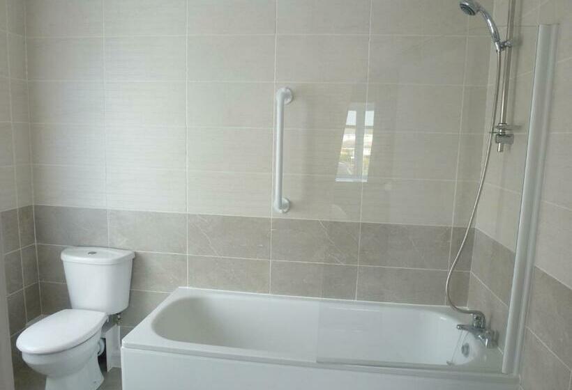 Quarto Familiar, Orrell Park